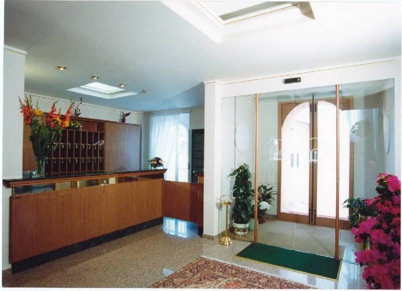 Hotel 2000 파브리아노 외부 사진